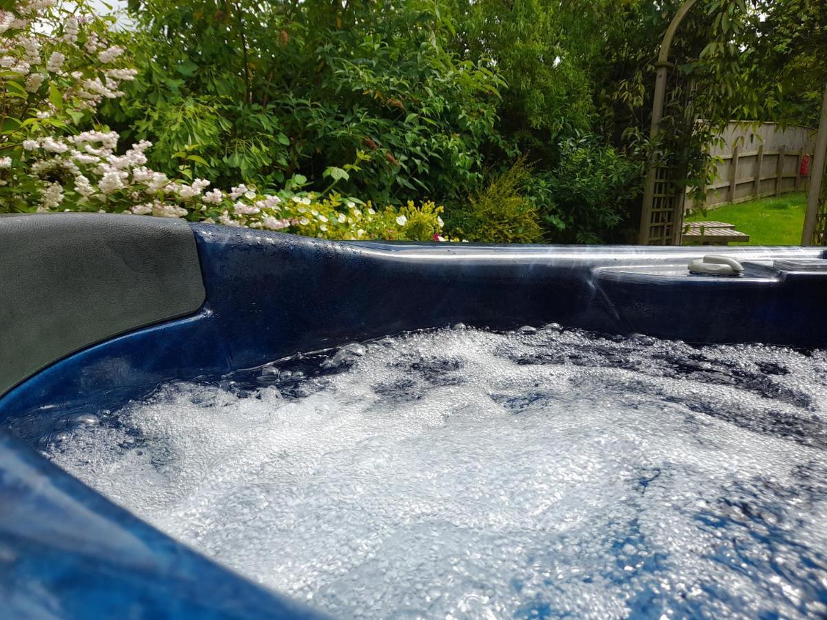 Orchard View Yurt & Hot Tub Somerset Weston-super-Mare Extérieur photo