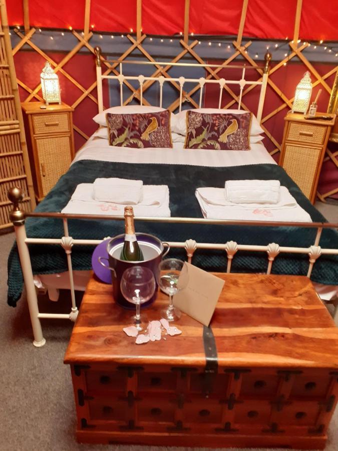 Orchard View Yurt & Hot Tub Somerset Weston-super-Mare Extérieur photo